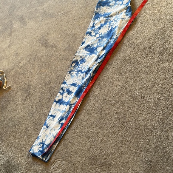 High Waisted Lululemon Leggings - Picture 3 of 8